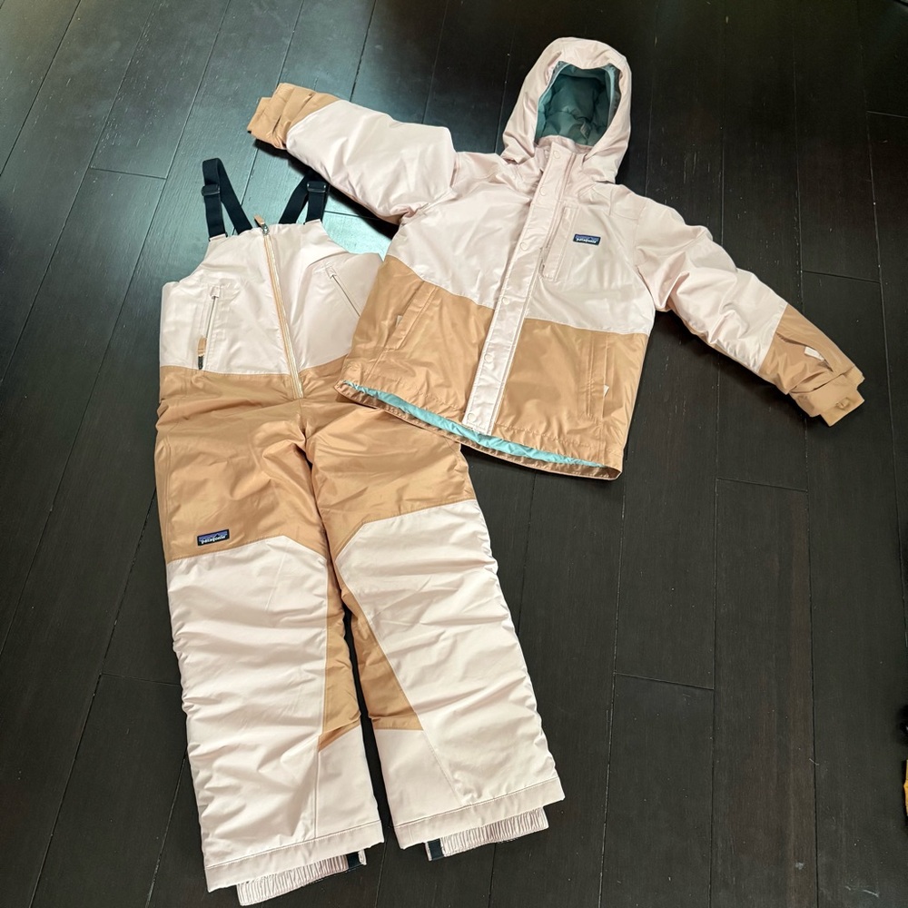Patagonia Kids Powdertown Jacket and Bibs Snow Set